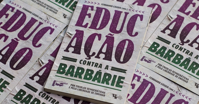 Editora lança livro sobre ameaças ao caráter gratuito e universal da educação pública no Brasil