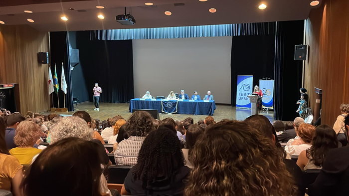 Cátedra Magda Soares de Educação Básica é inaugurada
