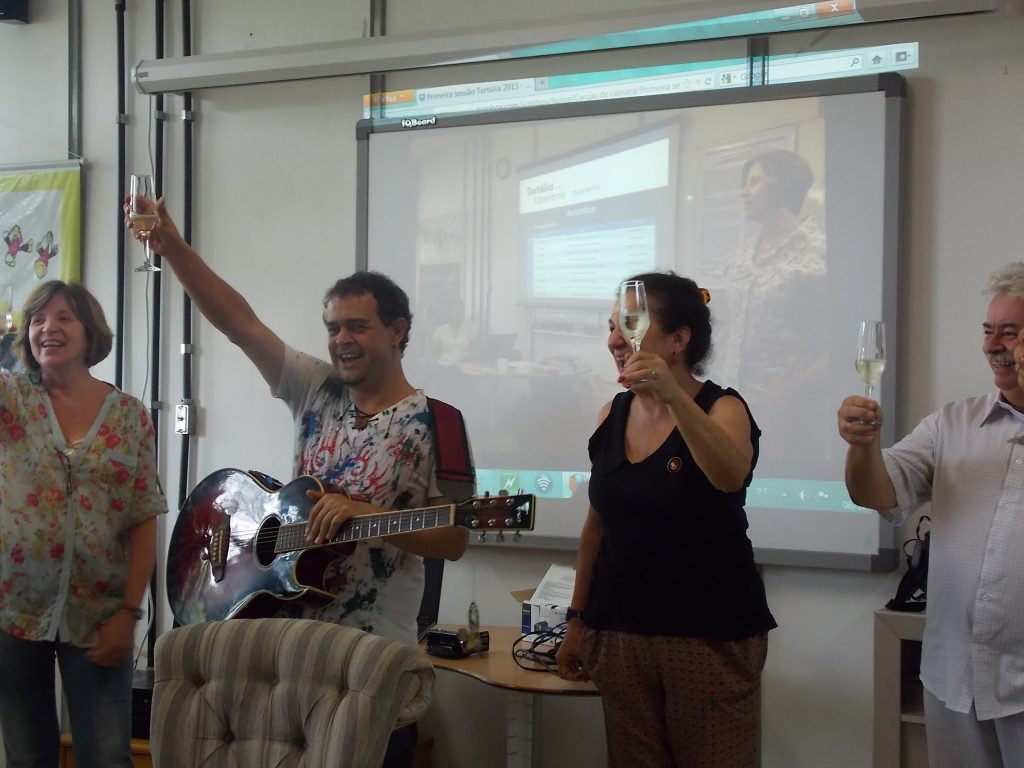 Brindando os cinco anos de Tertúlia Literária