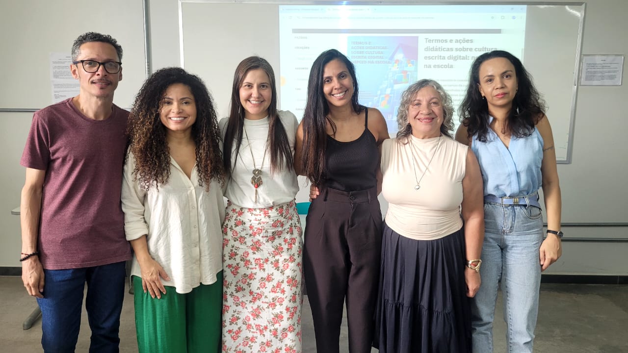 Integrantes do NEPCED participam do II Encontro de Pesquisa, realizado em 23 de setembro, na Faculdade de Educação da UFMG.